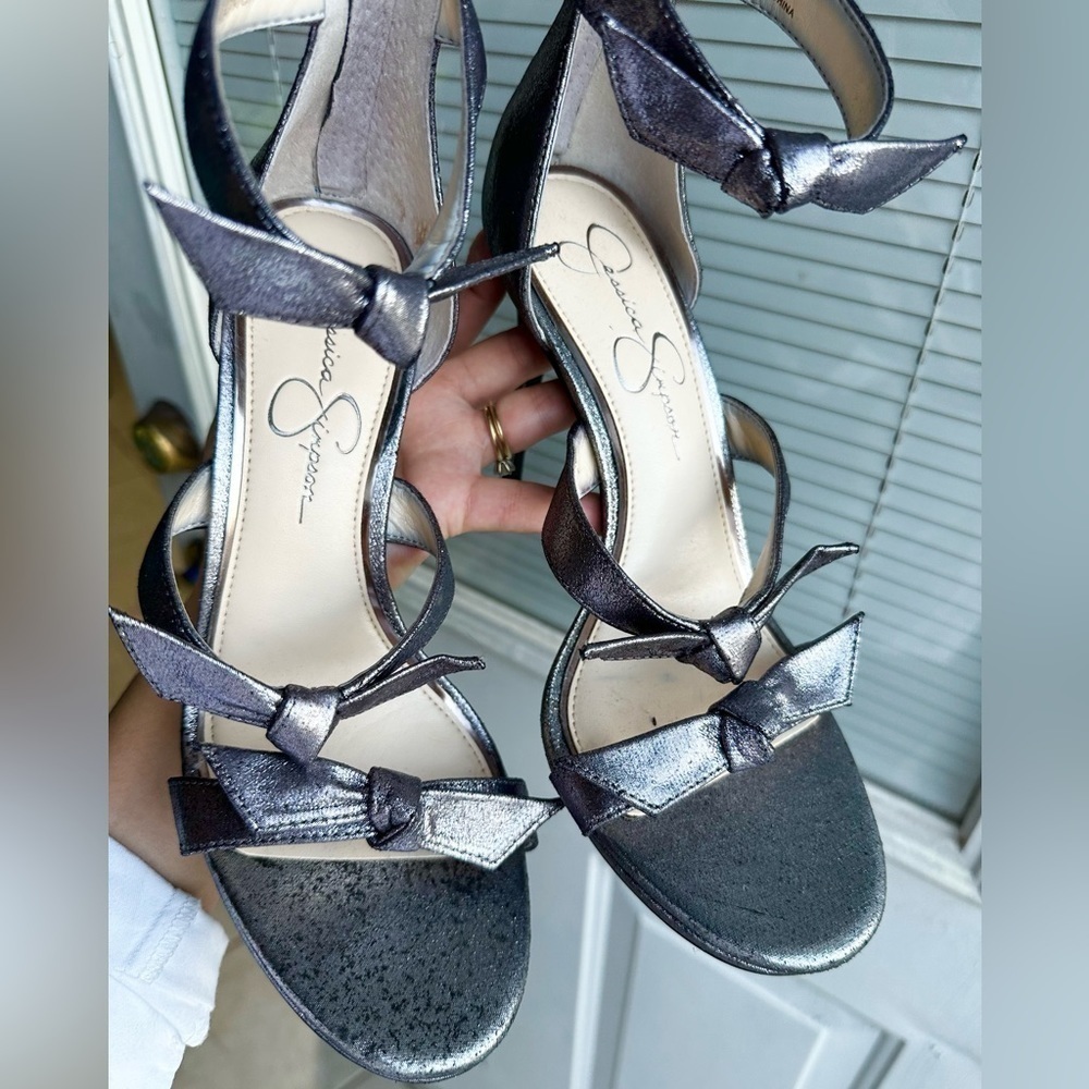Jessica Simpson Kaycie ankle strap sandal